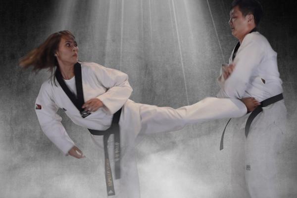 Thumbnail Kelas Latihan Taekwondo (Poomsae & Kyorugi) Untuk Sabuk Putih di Rumah #3